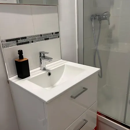 Appartement Renovated Flat Near Tour Eiffel à Paris Extérieur photo